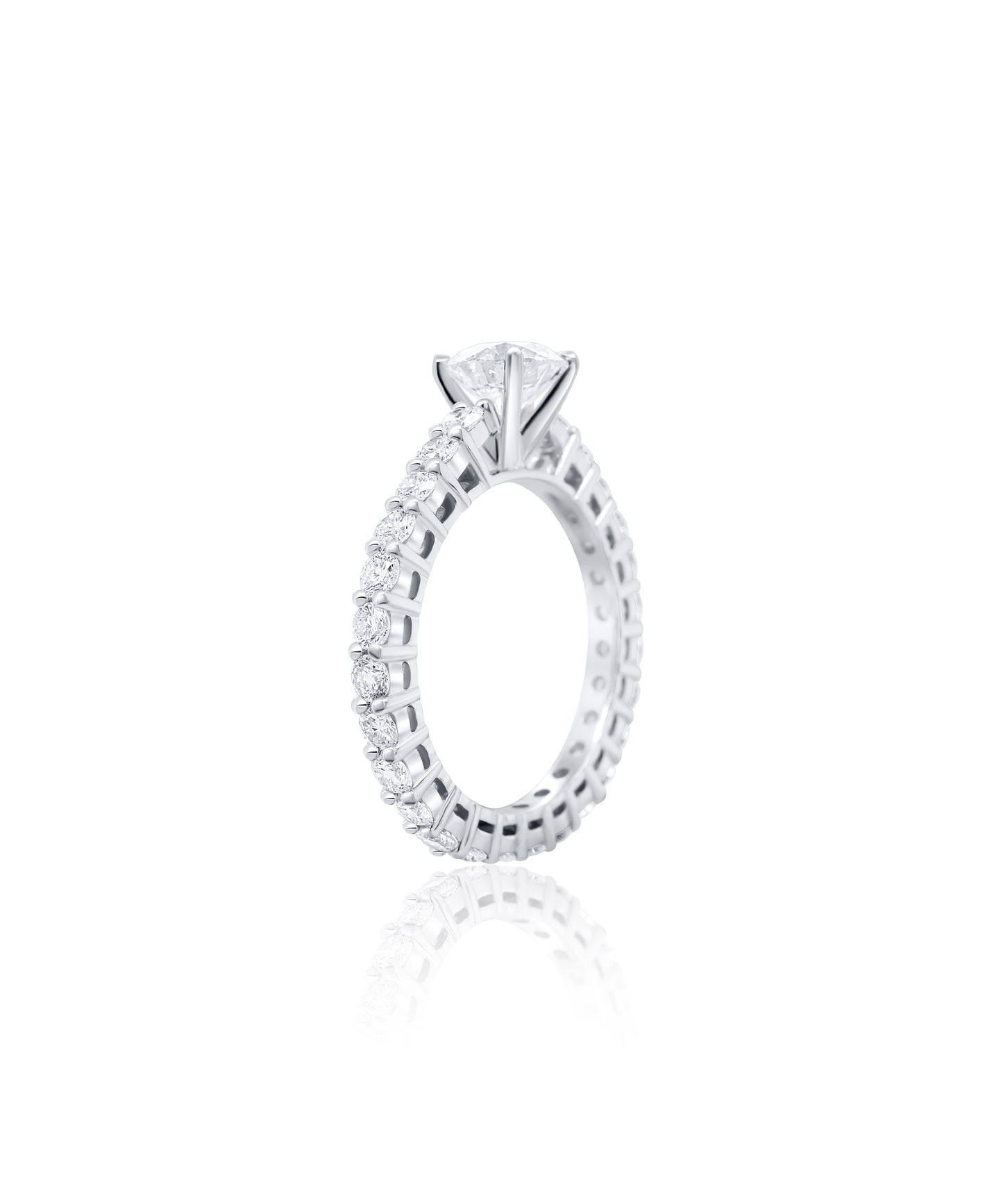 Round Brilliant Cut with Luminous Diamond Band