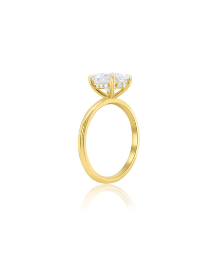 Hidden Halo Oval Cut with Feather Band