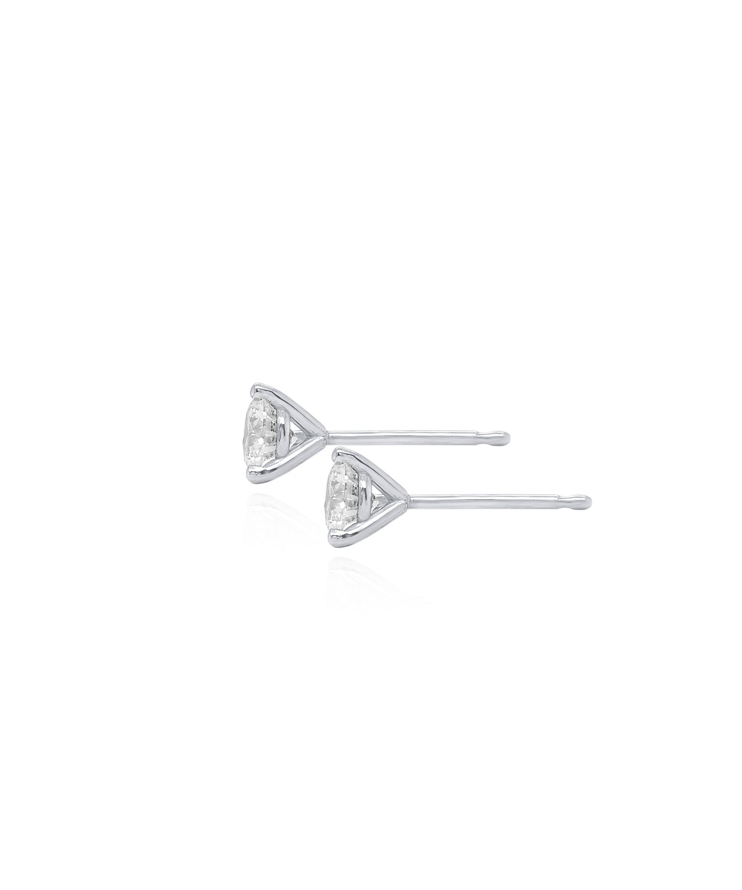 .62ctw Diamond Studs