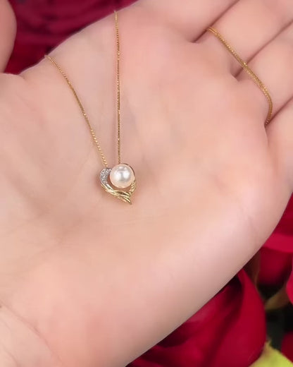 Pearl Drop Pendant