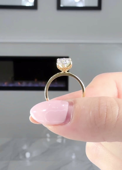 Radiant Cut with Petal Band